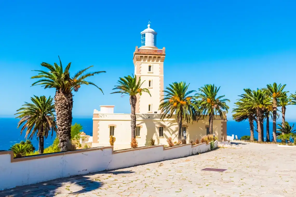 Discover the best ways to travel from Tangier to Marrakesh